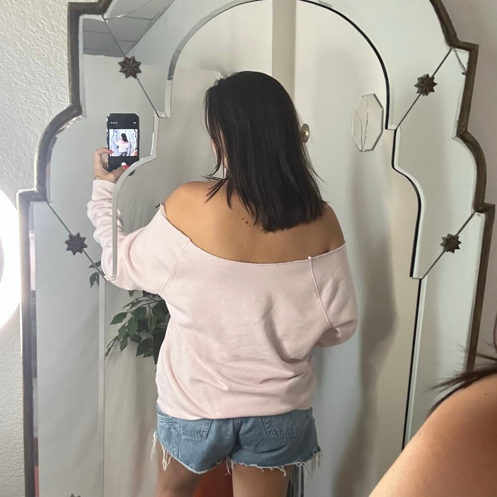 Off The Shoulder Sweatshirt with Raw Edge Boat Neck Light Pink Size Medium - Picture 3 of 3